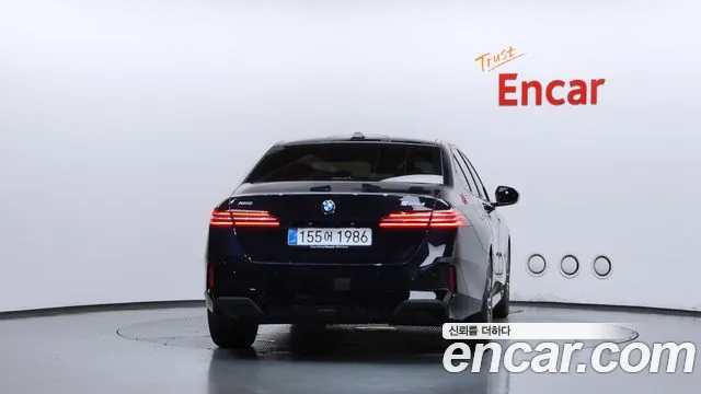 BMW 5 Series G60 — Фото автомобиля 4