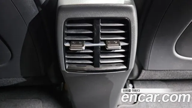 Kia Niro Niro (New) — Фото автомобиля 23