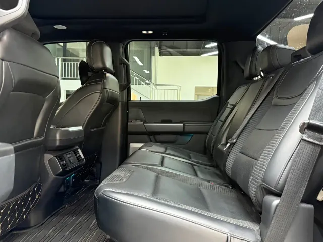Ford F-150 Raptor — Фото автомобиля 12