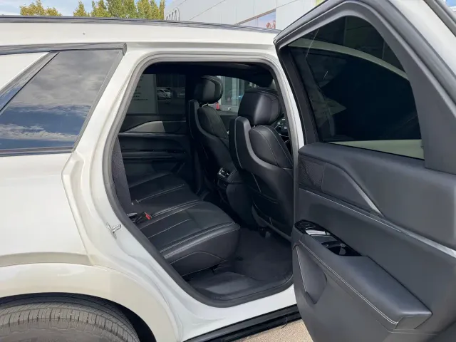 Cadillac XT5 — Фото автомобиля 17
