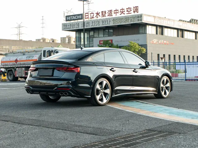 Audi S5 — Фото автомобиля 6