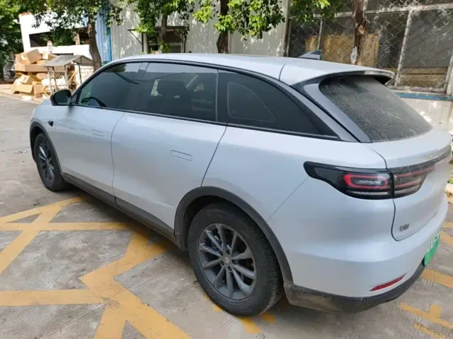 Leapmotor C11 — Фото автомобиля 4