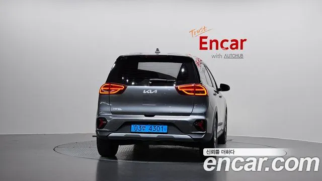 Kia Niro — Фото автомобиля 3