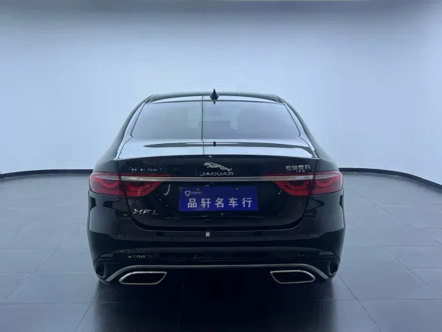 Jaguar XFL — Фото автомобиля 5