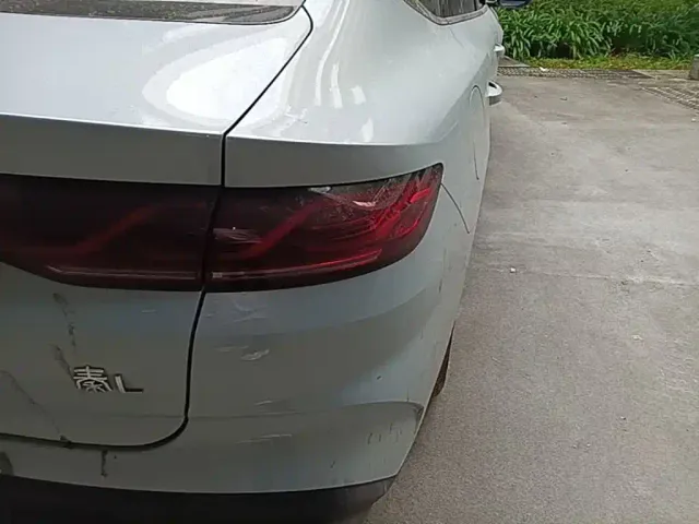 BYD Qin L — Фото автомобиля 7