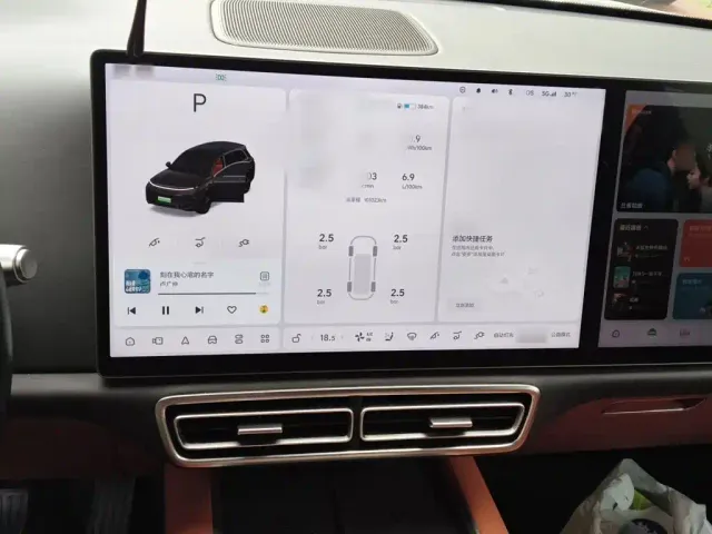 Li Auto L8 — Фото автомобиля 5