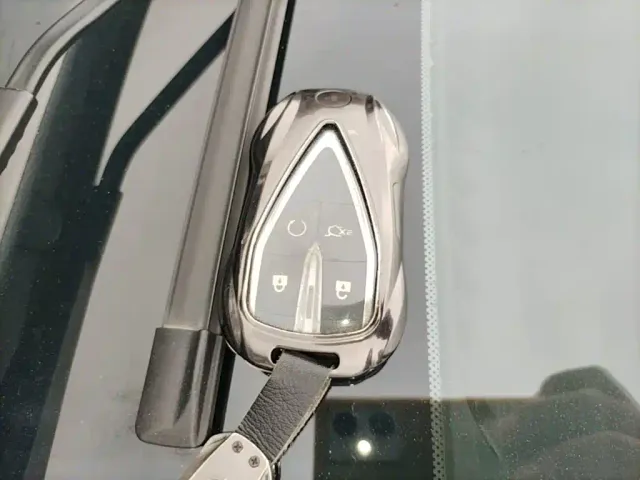 Changan Lamore — Фото автомобиля 8