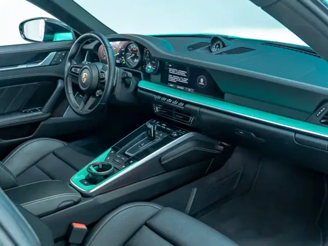 Porsche 911 — Фото автомобиля 11