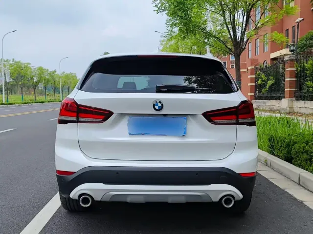 BMW X1 — Фото автомобиля 9