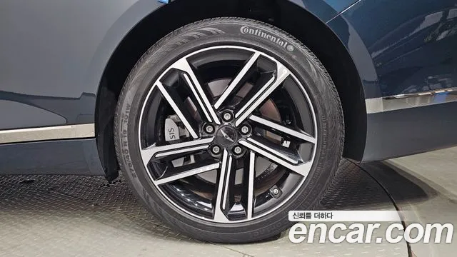 Genesis G80 Бензин 2.5 турбо AWD — Фото автомобиля 22