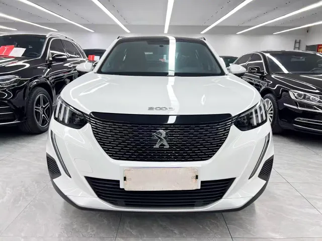 Peugeot 2008 — Фото автомобиля 2