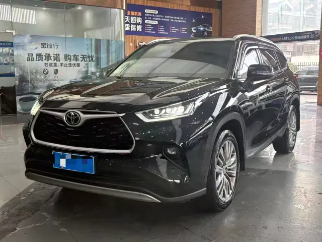 Toyota Highlander — Фото автомобиля 2