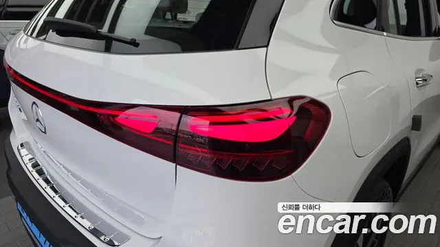 Mercedes-Benz EQA — Фото автомобиля 22