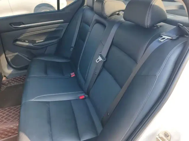 Nissan Teana — Фото автомобиля 16