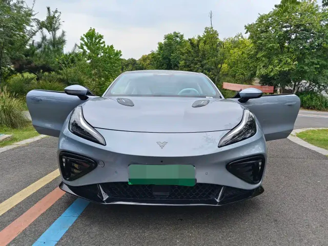 Фотография автомобиля — Hozon Neta GT