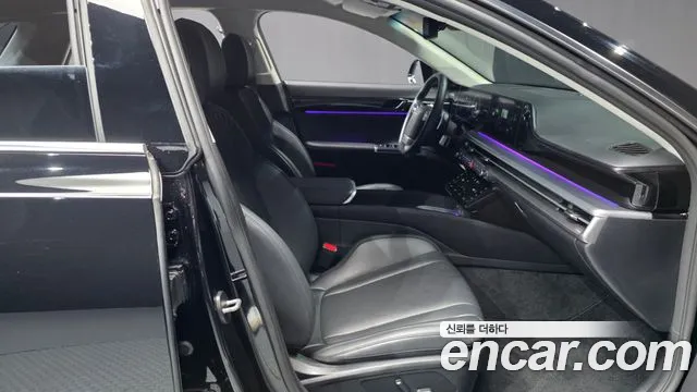 Hyundai Grandeur Grandeur (GN7) 2.5 Бензин 2WD — Фото автомобиля 9