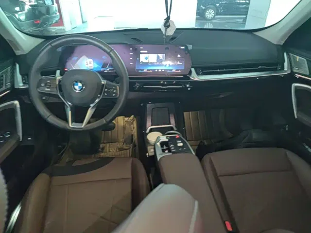 BMW X1 — Фото автомобиля 9