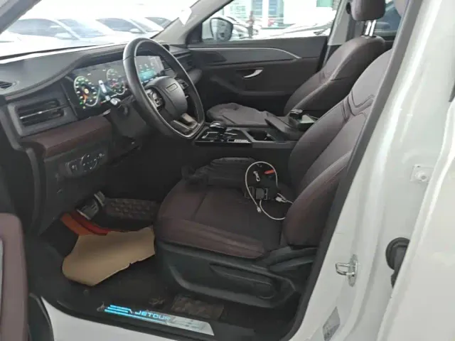 Jetour X90 Plus — Фото автомобиля 14