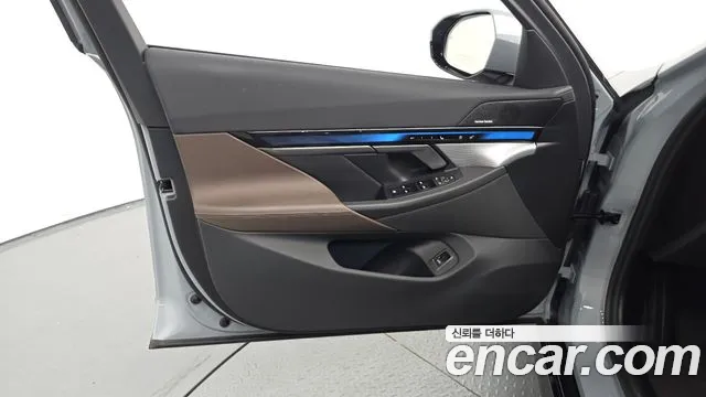 BMW 5 Series G60 — Фото автомобиля 13