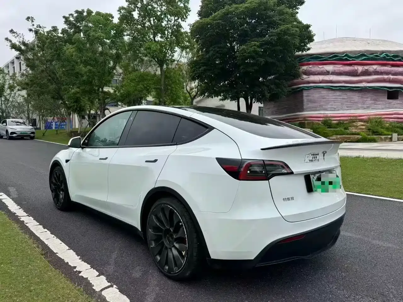 Tesla Model Y 2022 Performance High-Performance All-Wheel Drive Version — Фото автомобиля 7