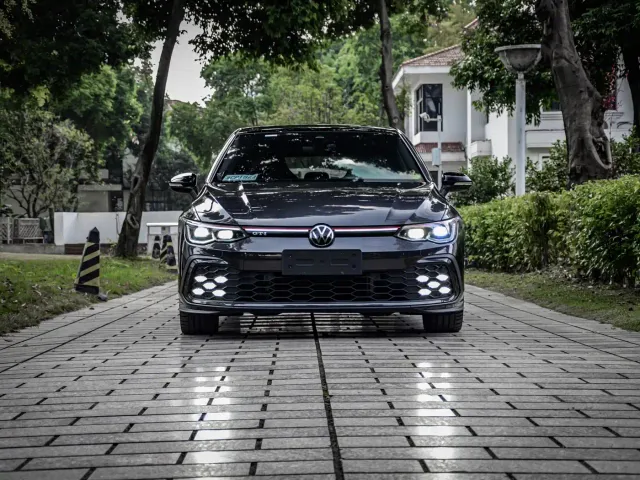 Volkswagen Golf GTI — Фото автомобиля 4