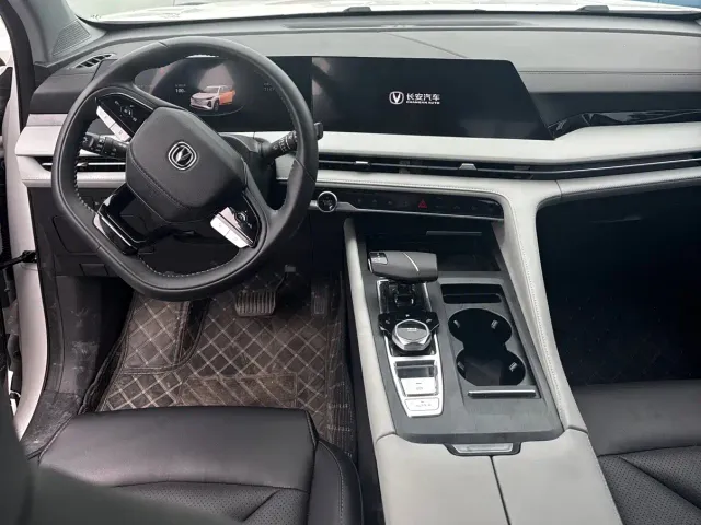 Changan CS75 Plus — Фото автомобиля 9