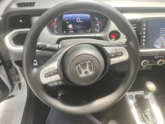 Honda Fit — Фото автомобиля 10