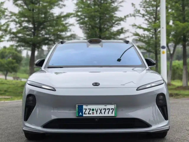 Nio ET5 Touring — Фото автомобиля 2