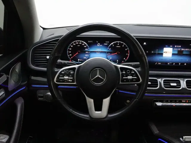 Mercedes-Benz GLE-Class — Фото автомобиля 16