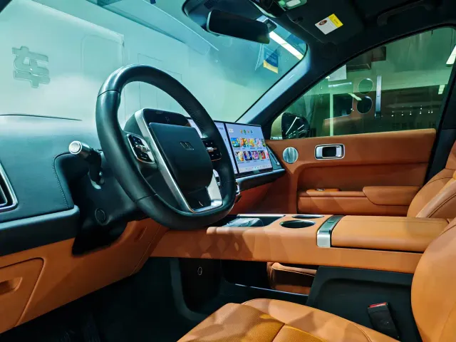 Li Auto L9 — Фото автомобиля 4