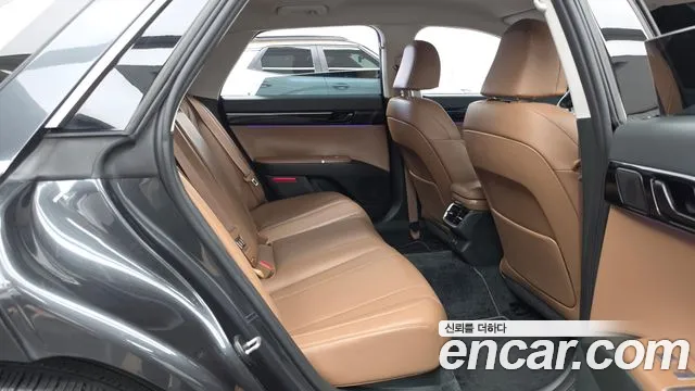 Hyundai Grandeur GN7 — Фото автомобиля 18