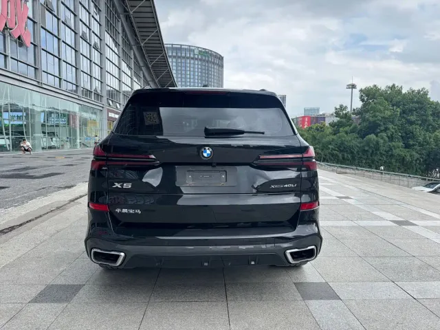 BMW X5 — Фото автомобиля 11