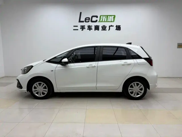 Honda Fit — Фото автомобиля 16