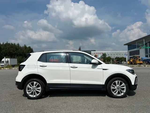 Volkswagen T-Cross — Фото автомобиля 7