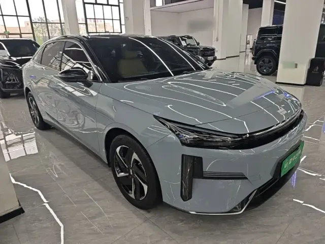 Geely Galaxy L6 — Фото автомобиля 3