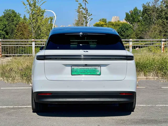 Li Auto i6 — Фото автомобиля 8
