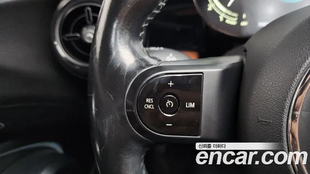 Mini Cooper Convertible — Фото автомобиля 16