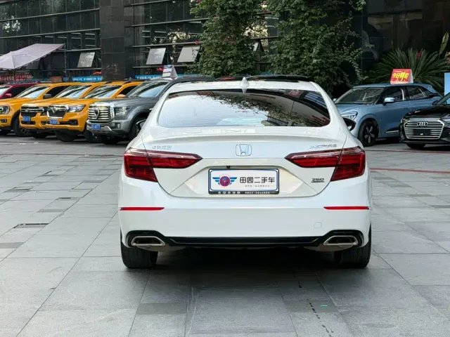 Honda Inspire — Фото автомобиля 5