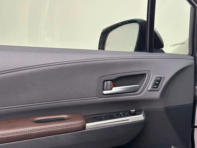 Toyota Sienna — Фото автомобиля 20
