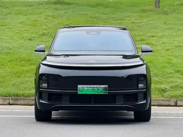 Фотография автомобиля — Li Auto L8