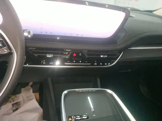 Buick LaCrosse — Фото автомобиля 12