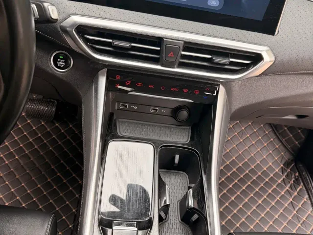 Maxus G50 — Фото автомобиля 30