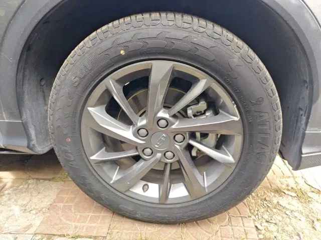 Geely Binyue — Фото автомобиля 24
