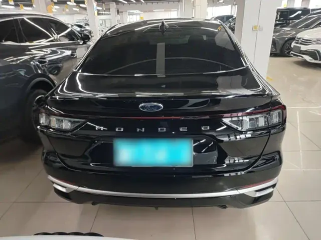 Ford Mondeo — Фото автомобиля 5