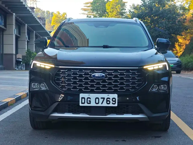 Ford Lingrui — Фото автомобиля 2