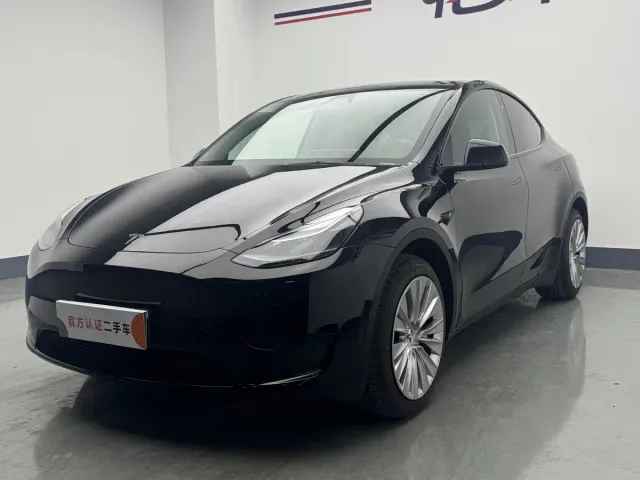 Фотография автомобиля — Tesla Model Y