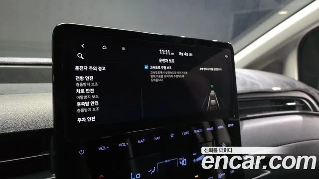Hyundai Staria Staria 4WD Tourer 9 мест — Фото автомобиля 18