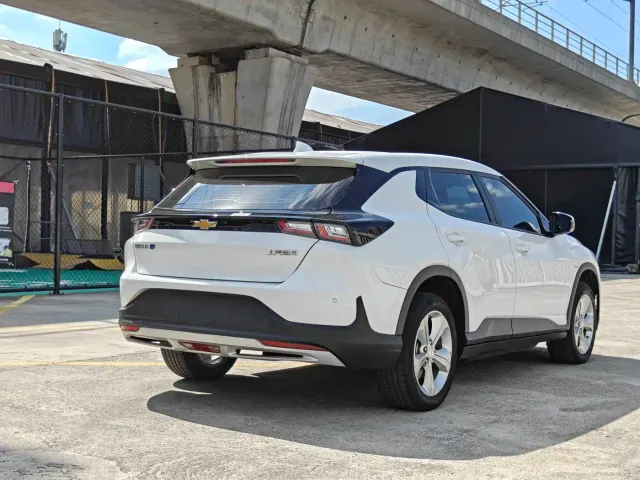 Chevrolet Menlo — Фото автомобиля 6