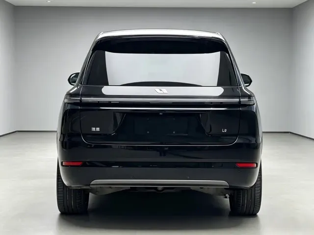 Li Auto L9 — Фото автомобиля 7