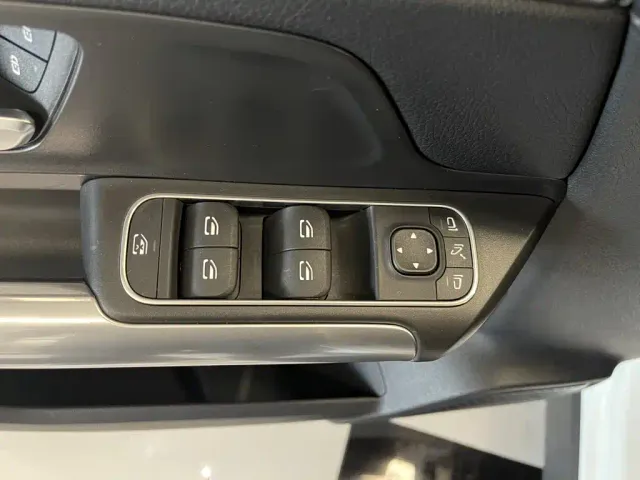 Mercedes-Benz GLA-Class — Фото автомобиля 25